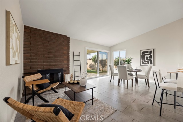 Detail Gallery Image 7 of 32 For 423 Montezuma St, Ontario,  CA 91762 - 3 Beds | 2 Baths