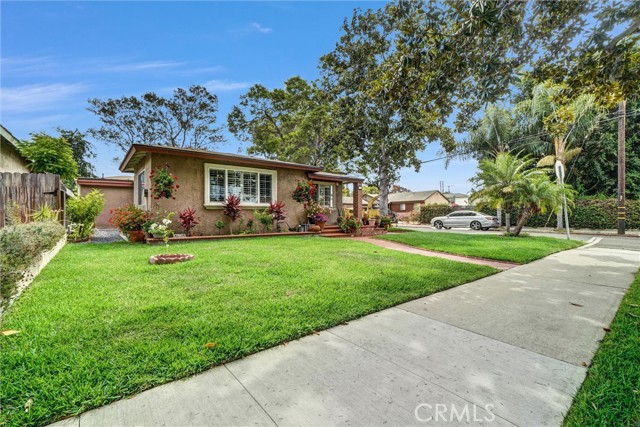 Detail Gallery Image 29 of 30 For 2300 Gale Ave, Long Beach,  CA 90810 - 3 Beds | 1 Baths