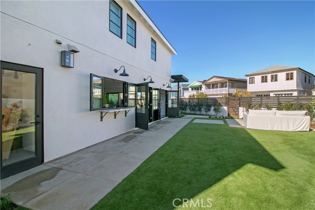 246 Orange Street, Newport Beach CA: https://media.crmls.org/medias/a51455c6-e093-4786-af89-7f8612497c72.jpg