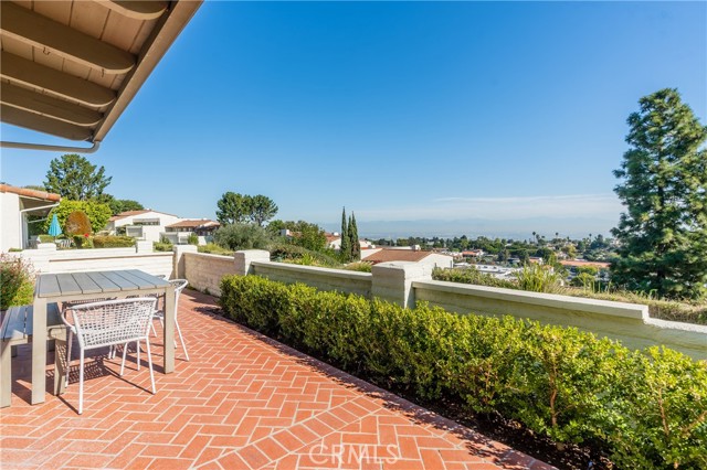 142 Aspen Way, Rolling Hills Estates, California 90274, 3 Bedrooms Bedrooms, ,2 BathroomsBathrooms,Residential,Sold,Aspen,DW21232324