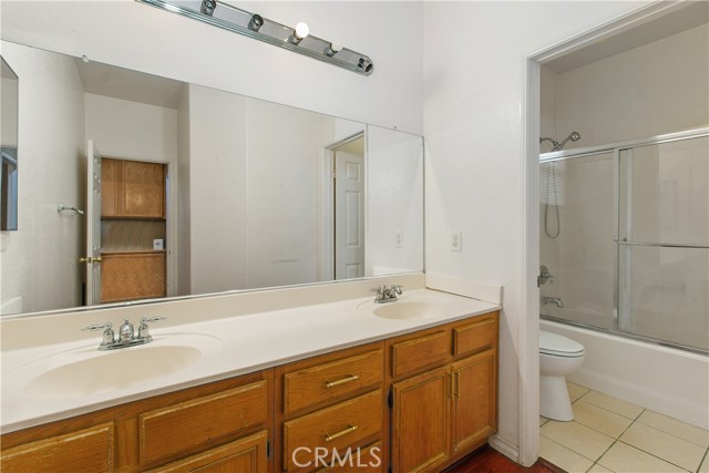 Detail Gallery Image 11 of 12 For 31544 Borega, Murrieta,  CA 92563 - 4 Beds | 3 Baths