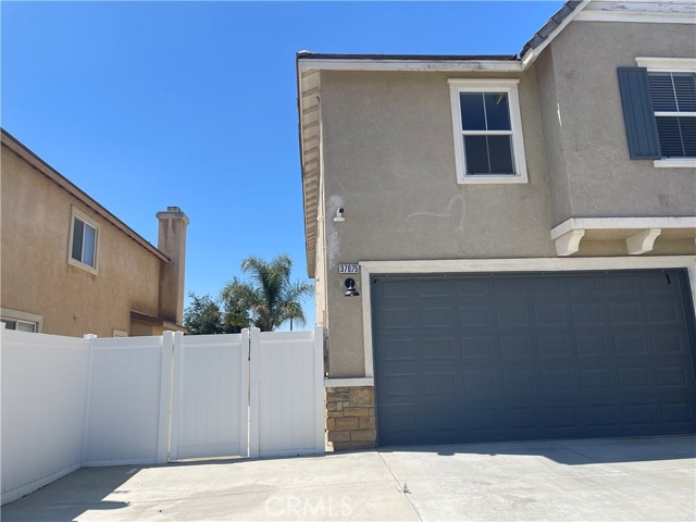 37075 Parkway Drive, Beaumont CA: https://media.crmls.org/medias/a5156ebd-9a41-4ebc-acf9-6d69308953dd.jpg