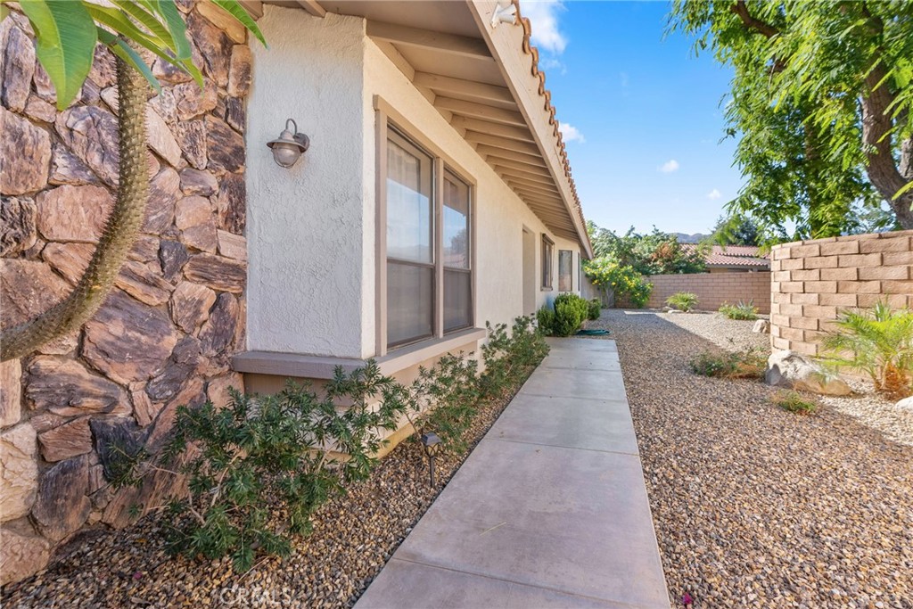 MLS #OC25253179 image #5