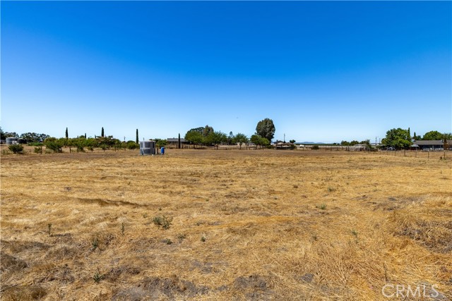 5095 Whispering Oak Way, Paso Robles CA: https://media.crmls.org/medias/a516e86e-d120-436d-b290-f7da5fbbb799.jpg