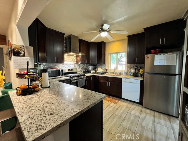 Detail Gallery Image 4 of 29 For 12188 Oracle St, Norwalk,  CA 90650 - 4 Beds | 2 Baths