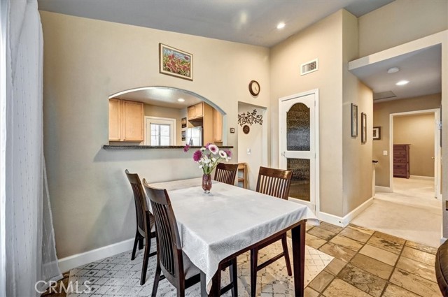 2272 Oakdale Circle photo 4
