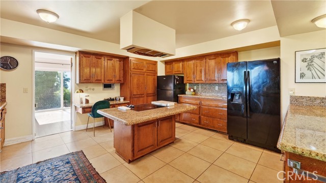 Detail Gallery Image 21 of 62 For 1414 N Raymond, Fullerton,  CA 92831 - 5 Beds | 3/1 Baths