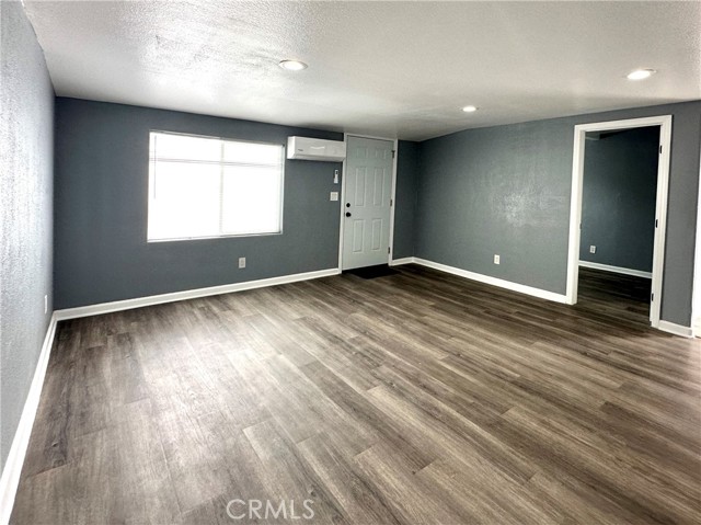 16018 Nordhoff Street, North Hills CA: https://media.crmls.org/medias/a51a5b36-10d7-456b-a04c-f8e90bf80cab.jpg