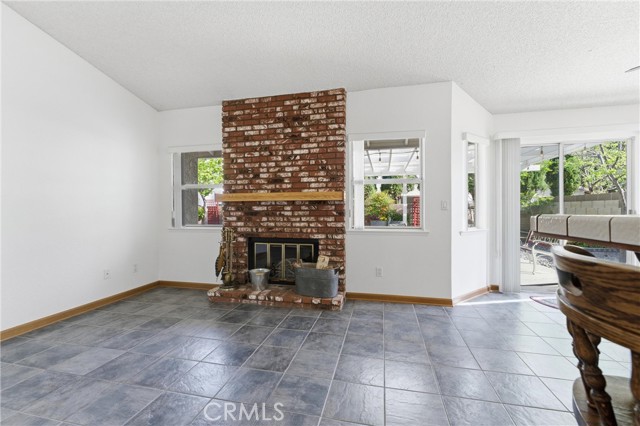 Detail Gallery Image 15 of 26 For 3329 W Avenue J3, Lancaster,  CA 93536 - 4 Beds | 2 Baths