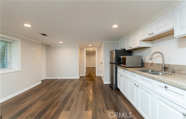 Detail Gallery Image 19 of 34 For 3602 Encinal Ave, La Crescenta,  CA 91214 - 4 Beds | 3 Baths