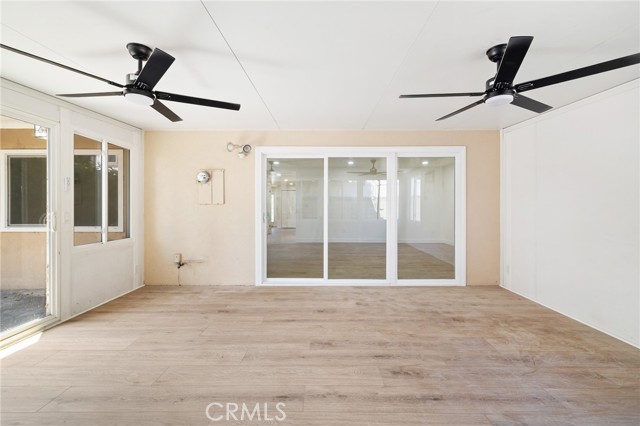 8065 E Ring Street, Long Beach CA: https://media.crmls.org/medias/a51c8f9d-8476-4f97-9bda-6e6f809f1695.jpg
