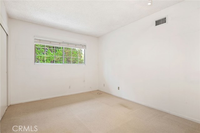 Detail Gallery Image 16 of 23 For 17916 Ludlow St, Granada Hills,  CA 91344 - 3 Beds | 2 Baths