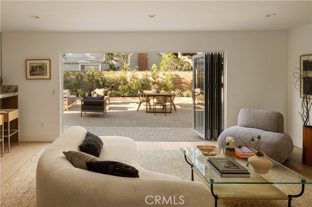 4 Bed Home for Sale in Costa Mesa, California