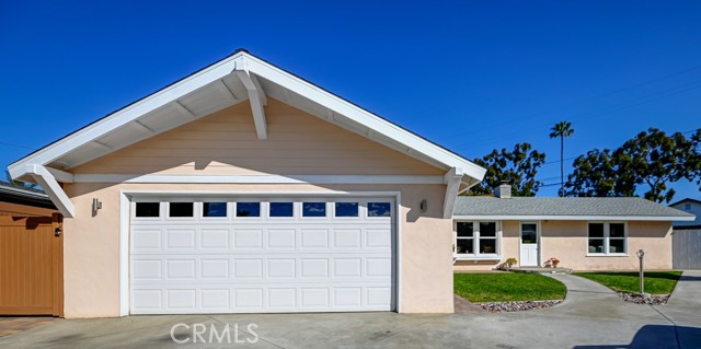 Detail Gallery Image 1 of 1 For 417 Emerald Pl, Seal Beach,  CA 90740 - 3 Beds | 2 Baths