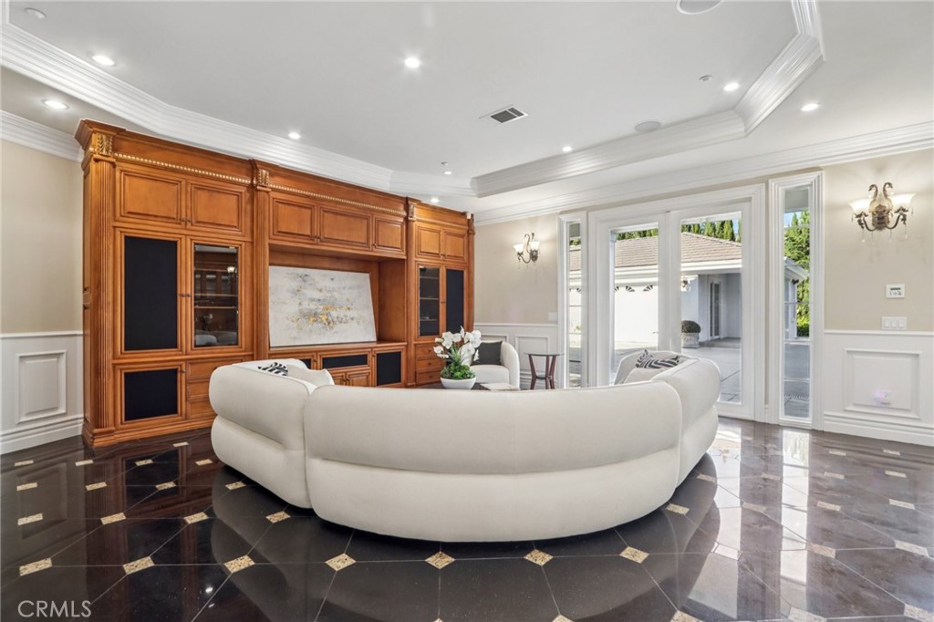 MLS #WS25261103 image #11