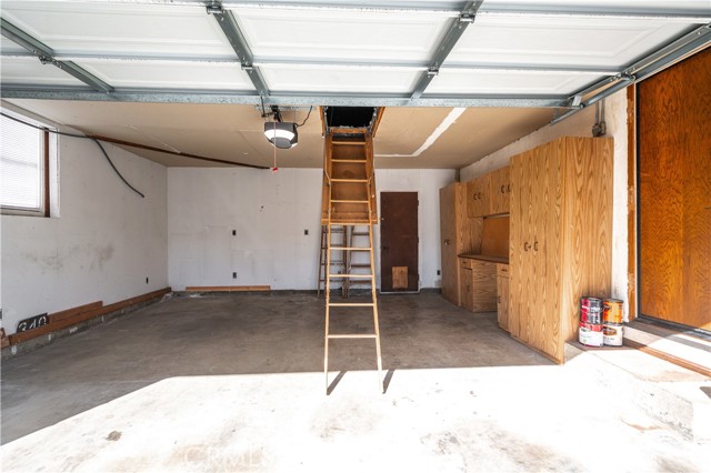 Detail Gallery Image 38 of 49 For 3440 Lama Ave, Long Beach,  CA 90808 - 4 Beds | 2 Baths