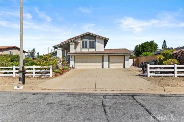 Detail Gallery Image 2 of 42 For 327 Fargo, San Dimas,  CA 91773 - 4 Beds | 3 Baths