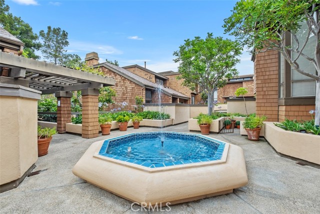 7 Canyon Island Drive, Newport Beach CA: https://media.crmls.org/medias/a51ef894-d9ec-44bc-818c-589b94eaa429.jpg