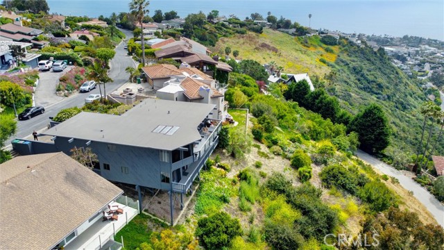 Detail Gallery Image 18 of 61 For 1998 San Remo Dr, Laguna Beach,  CA 92651 - 4 Beds | 3 Baths