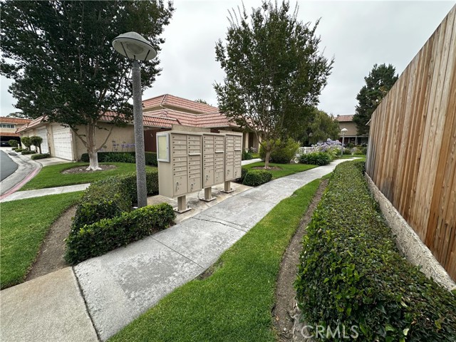 Detail Gallery Image 34 of 45 For 18598 Creek Ln, Huntington Beach,  CA 92648 - 3 Beds | 2/1 Baths