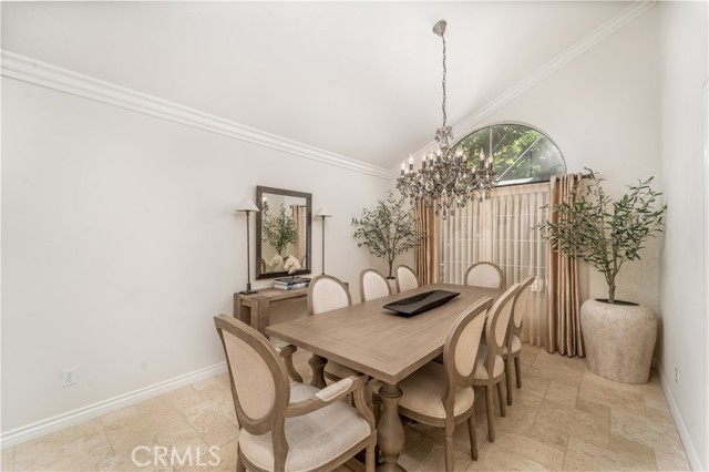Detail Gallery Image 7 of 36 For 7278 Woodvale Ct, West Hills,  CA 91307 - 3 Beds | 3 Baths