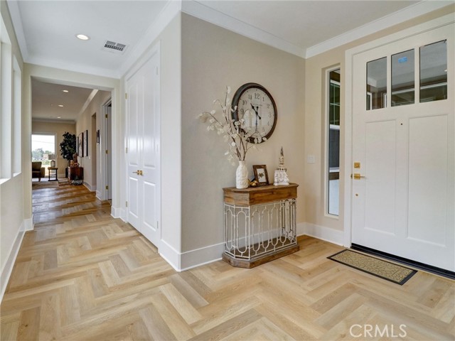 Detail Gallery Image 4 of 59 For 35880 Wildwood Crest Dr, Yucaipa,  CA 92399 - 4 Beds | 3 Baths