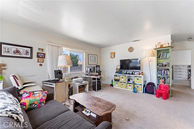 2300 Graham Avenue, Redondo Beach, California 90278, ,Residential Income,Sold,Graham,NP23142072