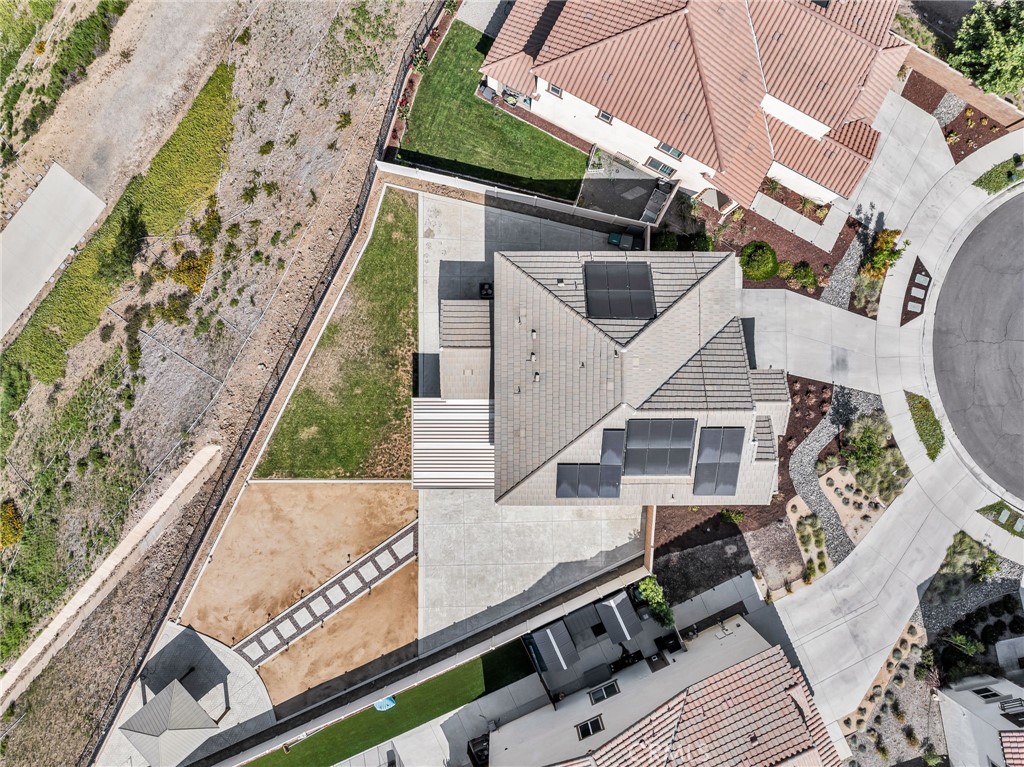 https://media.crmls.org/medias/a5209c48-c8bd-4e58-b29d-0b5aaafb3605.jpg?preset=X-Large
