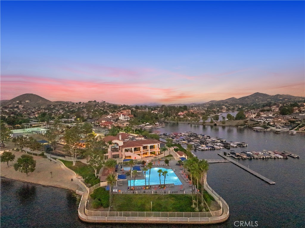 https://media.crmls.org/medias/a521c075-2cb4-4765-a4c7-fda591d230c4.jpg?preset=X-Large