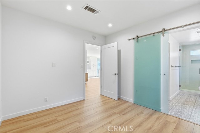 Detail Gallery Image 14 of 17 For 17546 Kittridge, Lake Balboa,  CA 91406 - 3 Beds | 2 Baths