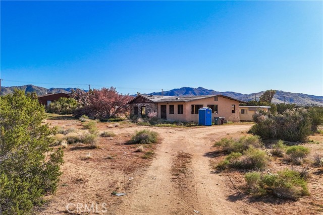 Detail Gallery Image 14 of 58 For 8626 La Contenta Rd, Yucca Valley,  CA 92284 - 2 Beds | 1 Baths