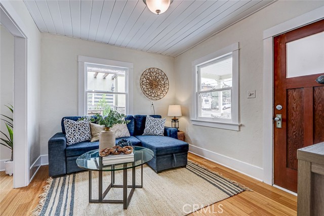 Detail Gallery Image 3 of 39 For 221 S Guadalupe, Redondo Beach,  CA 90277 - 3 Beds | 1 Baths