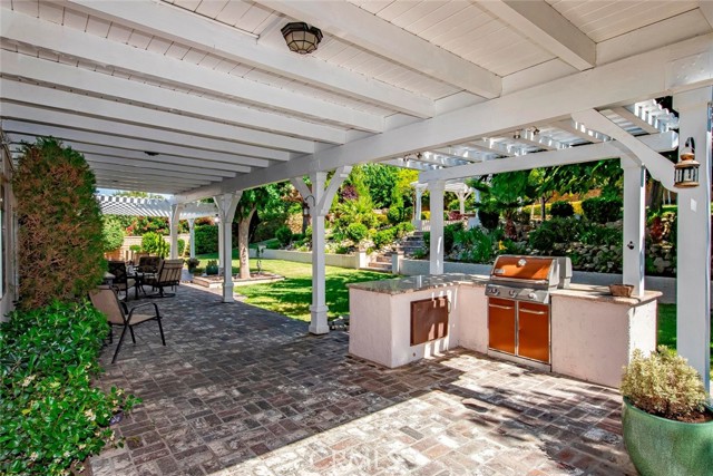 5618 Gardendale Lane, Palmdale CA: https://media.crmls.org/medias/a523e4b9-b649-4ce2-befe-9917cc18f3ab.jpg