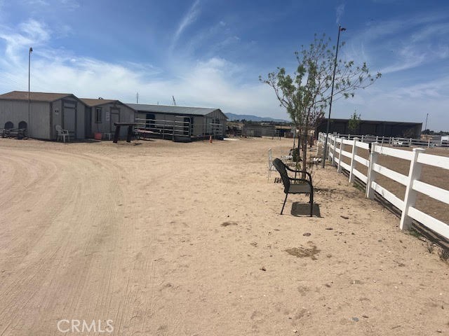 19821 Danielle Way, Apple Valley CA: https://media.crmls.org/medias/a523fb18-8826-49fa-ac26-6fd793a459b6.jpg