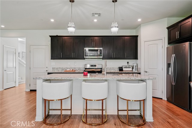 Detail Gallery Image 6 of 31 For 1759 Gooseberry Ln, San Jacinto,  CA 92583 - 4 Beds | 2/1 Baths