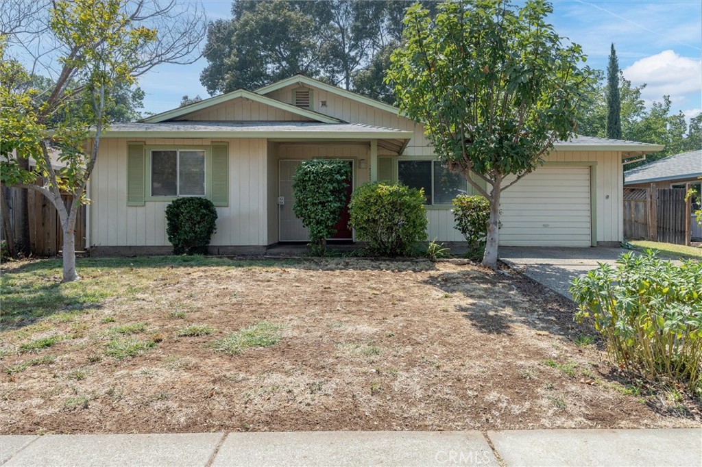 Great Opportunity to own this cute 2 bedroom, 1 bathroom home just minutes from the new Rotary Centennial Park!