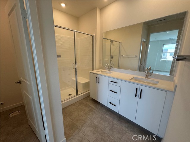 Detail Gallery Image 3 of 7 For 3260 South Coral Paseo, Ontario,  CA 91761 - 3 Beds | 2/1 Baths