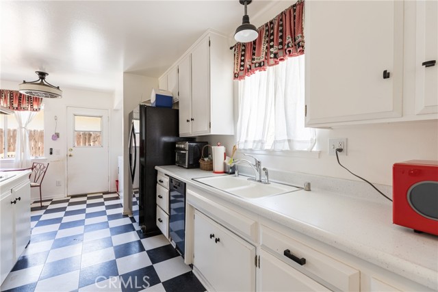 Detail Gallery Image 7 of 38 For 7701 Ducor Avenue, West Hills,  CA 91304 - 3 Beds | 2 Baths