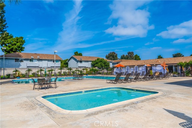 Detail Gallery Image 23 of 32 For 19854 Leighton Ln, Huntington Beach,  CA 92646 - 4 Beds | 1/1 Baths