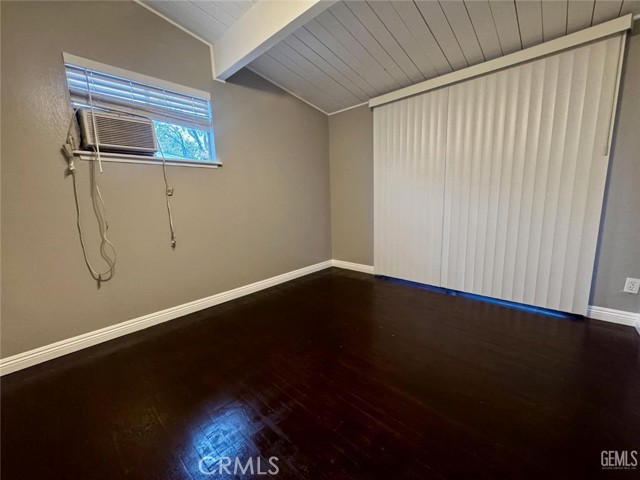 Detail Gallery Image 17 of 22 For 9 Dunlap, Bakersfield,  CA 93309 - 4 Beds | 2 Baths