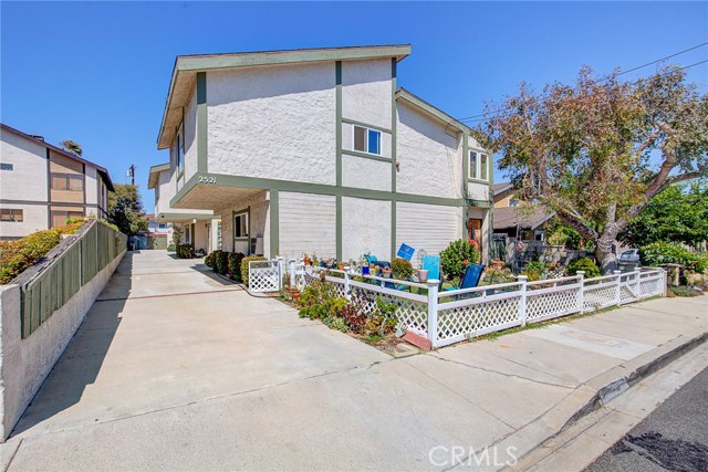 Photo of 2521 Carnegie Lane #3, Redondo Beach, CA 90278