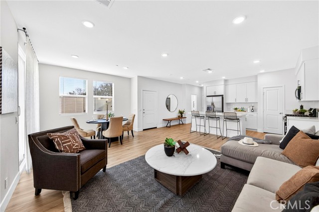 Detail Gallery Image 12 of 47 For 300 Vista Dr #94,  La Habra,  CA 90631 - 3 Beds | 2/1 Baths