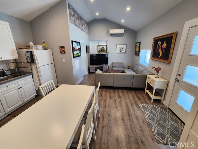 Detail Gallery Image 20 of 30 For 1332 Winchester Ave a,  Glendale,  CA 91201 - 1 Beds | 1 Baths