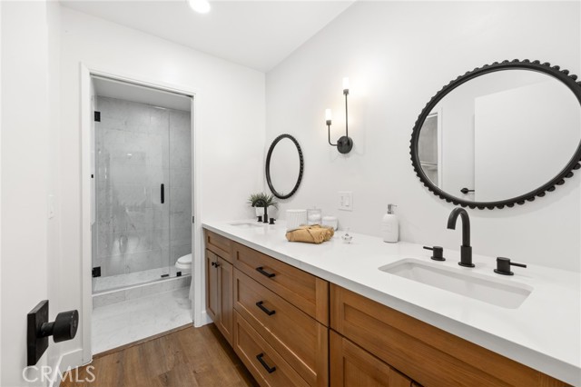 Detail Gallery Image 16 of 21 For 10012 Glade Ave, Chatsworth,  CA 91311 - 3 Beds | 2 Baths