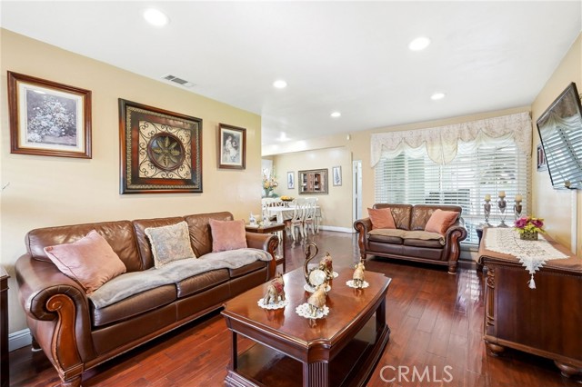 Detail Gallery Image 7 of 33 For 18149 Saticoy, Reseda,  CA 91335 - 3 Beds | 2 Baths