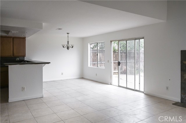 Detail Gallery Image 4 of 19 For 13605 Plato Dr, Moreno Valley,  CA 92553 - 3 Beds | 2/1 Baths