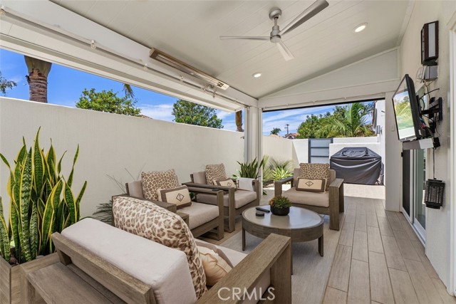 Detail Gallery Image 34 of 47 For 43 Gannet Ln, Newport Beach,  CA 92660 - 3 Beds | 2/1 Baths