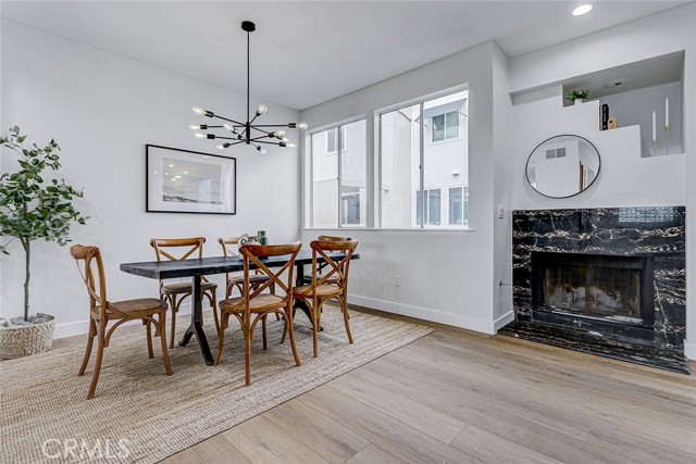 Detail Gallery Image 15 of 39 For 501 Herondo #18,  Hermosa Beach,  CA 90254 - 3 Beds | 2 Baths