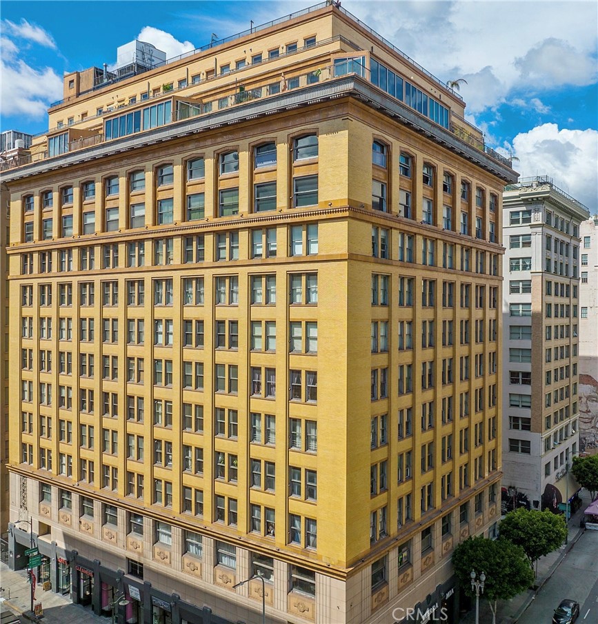 215 W 7th Street #301