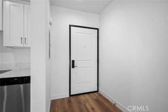 Detail Gallery Image 5 of 18 For 10657 Moorpark St #205,  North Hollywood,  CA 91602 - 1 Beds | 1 Baths